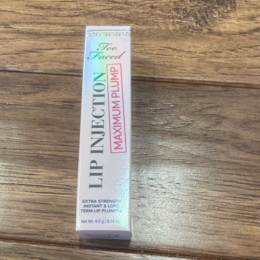 Too Faced Lip Injection Maximum Plump Gloss. New